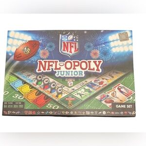 NFL-Opoly Junior Board Game - missing die